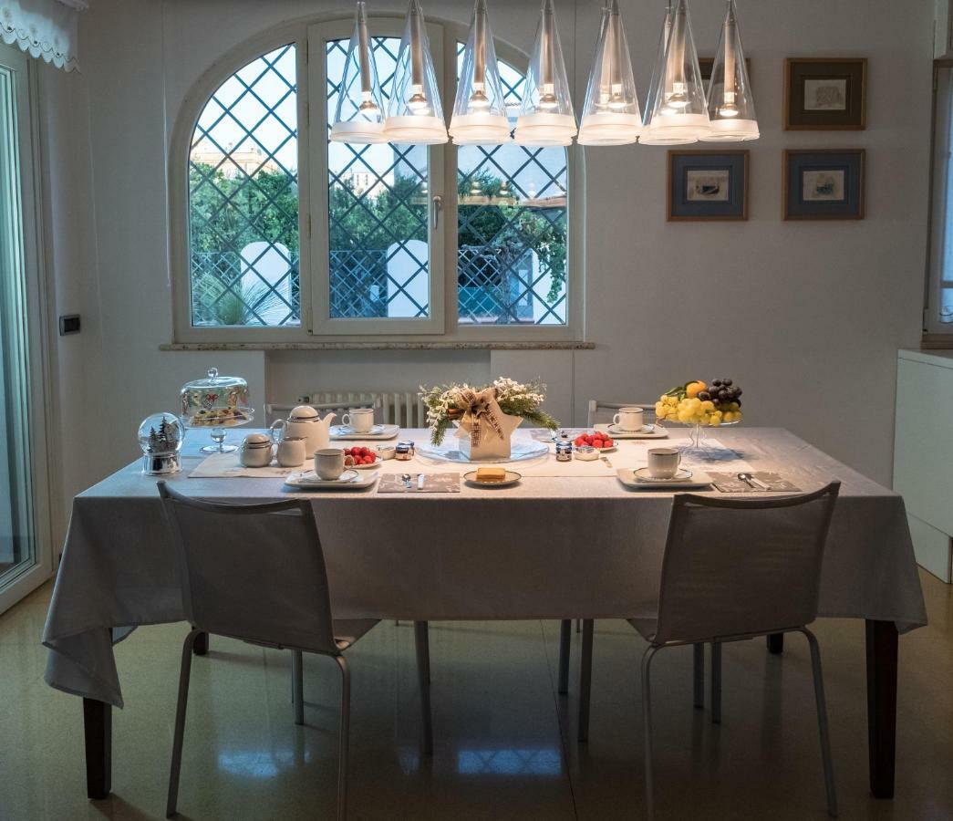 L'Ippocampo Guest House Sabaudia Eksteriør bilde