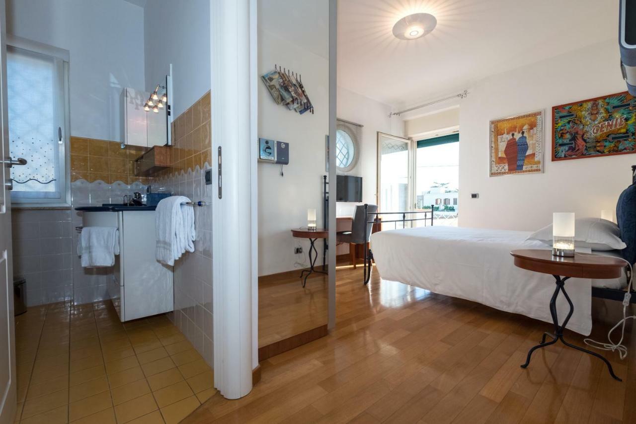 L'Ippocampo Guest House Sabaudia Eksteriør bilde